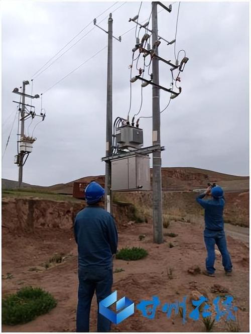 国网张掖甘州区供电公司:鏖战暴雨 紧急抢修保供电